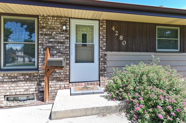 4280 S Pennsylvania AVENUE, Saint Francis, WI 53235