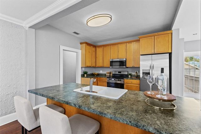 305 W FRIERSON AVENUE, Tampa, FL 33603