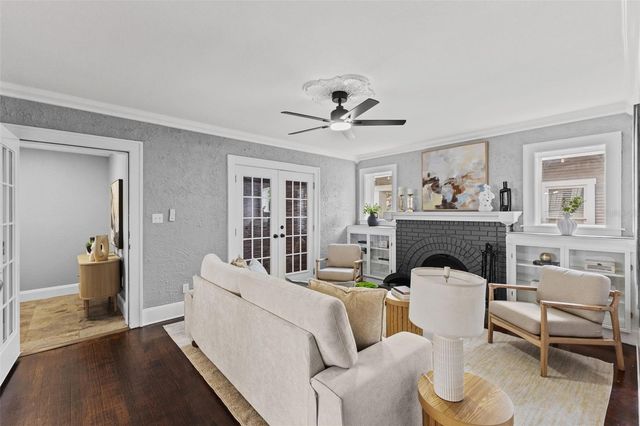 305 W FRIERSON AVENUE, Tampa, FL 33603