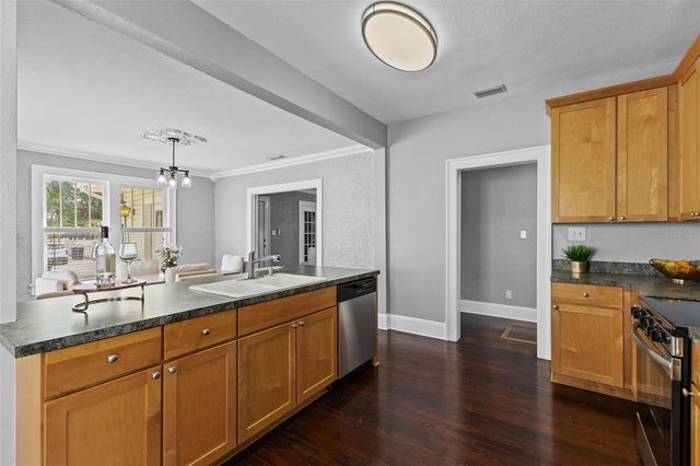 305 W FRIERSON AVENUE, Tampa, FL 33603