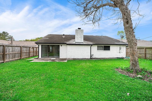 10818 Hillcroft Avenue, Houston, TX 77096