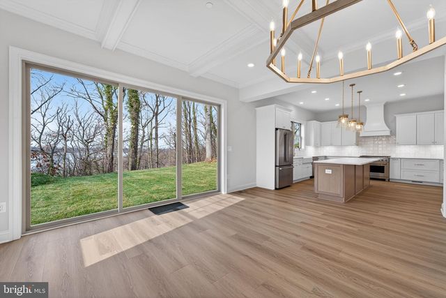 626-A OLD COUNTY RD, Severna Park, MD 21146