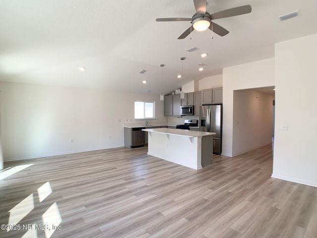 7948 RIPPA VALLEY Way, Jacksonville, FL 32222