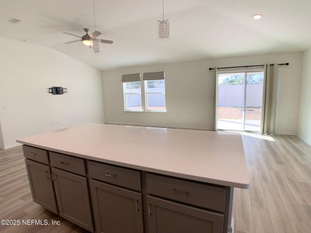 7948 RIPPA VALLEY Way, Jacksonville, FL 32222