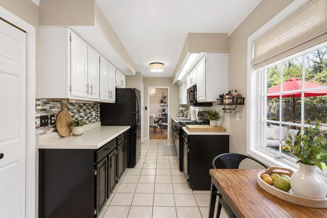 200 Marx Drive, New Buffalo City, MI 49117