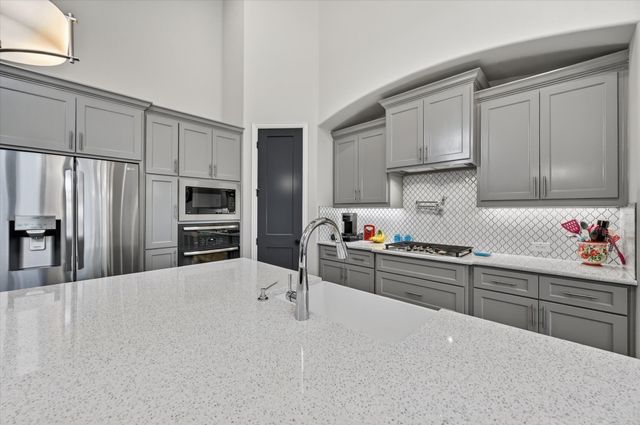 937 Merion Drive, Fort Worth, TX 76028