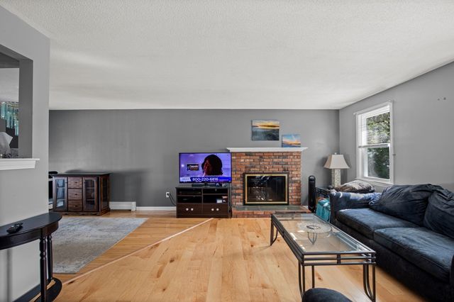 12 Pryer Drive, Bourne, MA 02559