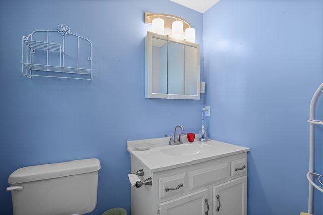 12 Pryer Drive, Bourne, MA 02559