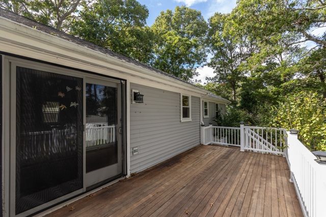 12 Pryer Drive, Bourne, MA 02559