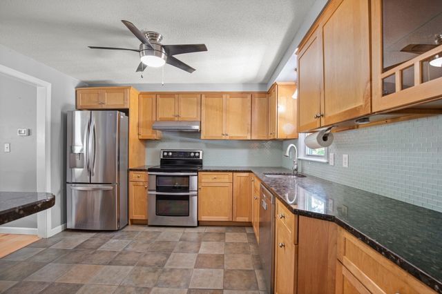 12 Pryer Drive, Bourne, MA 02559