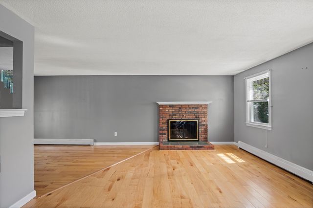 12 Pryer Drive, Bourne, MA 02559