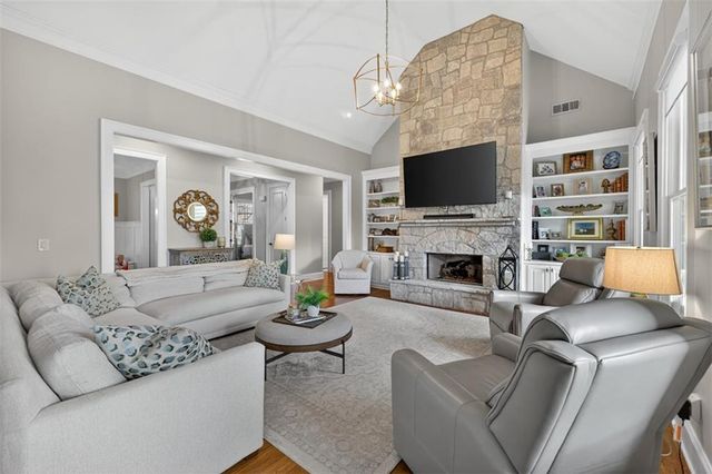 5471 Autumn Flame Drive, Braselton, GA 30517