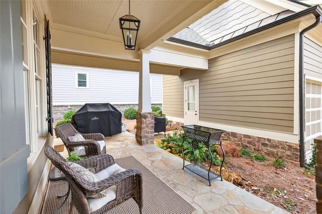 5471 Autumn Flame Drive, Braselton, GA 30517