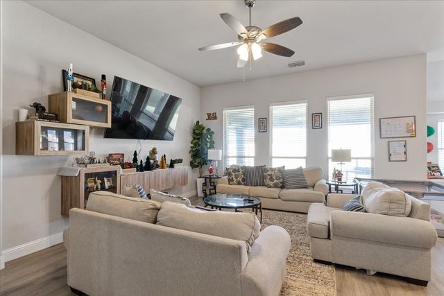 4209 Misty Ridge Street, Mesquite, TX 75181