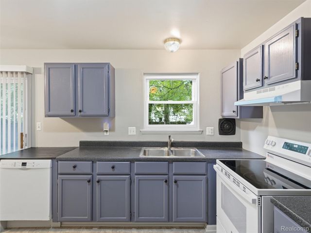 1757 Dover Court, Superior Charter Township, MI 48198