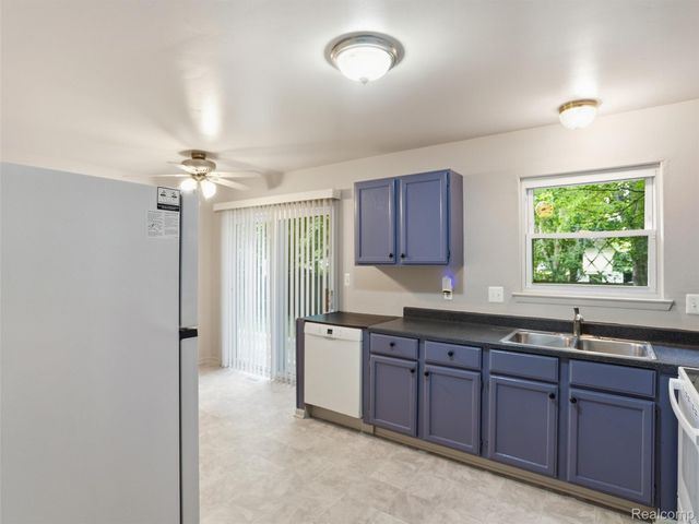 1757 Dover Court, Superior Charter Township, MI 48198