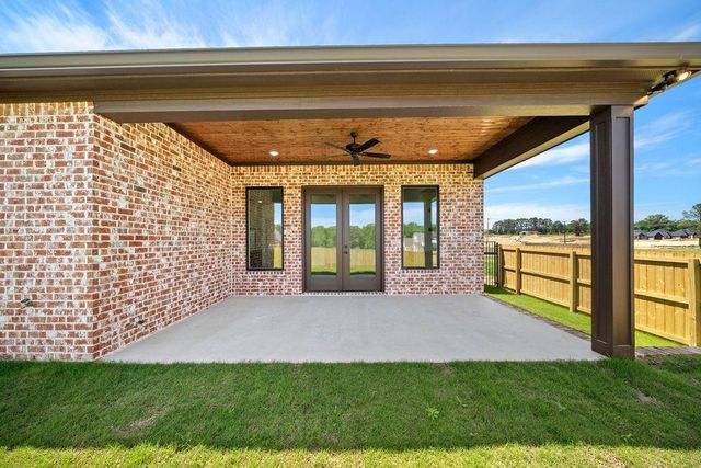 15073 Tilley Springs Cv, Tyler, TX 75703