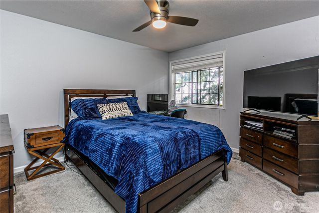 8611 165th Street Ct E, Puyallup, WA 98375