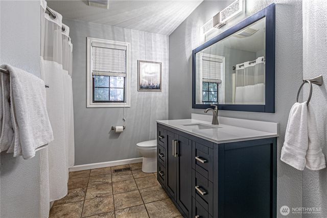 8611 165th Street Ct E, Puyallup, WA 98375