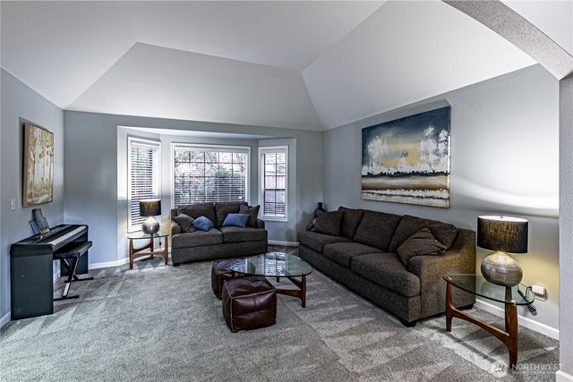 8611 165th Street Ct E, Puyallup, WA 98375