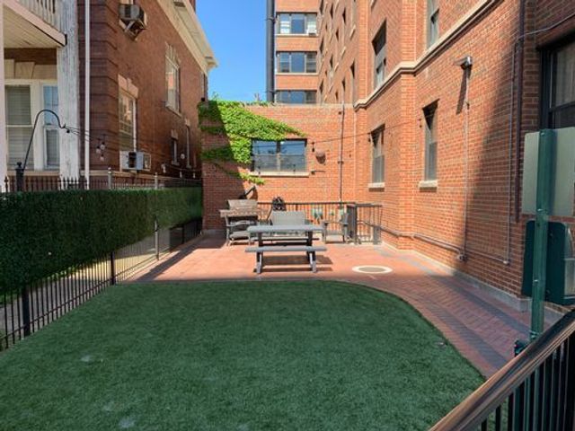5858 N SHERIDAN Road 408, Chicago, IL 60660