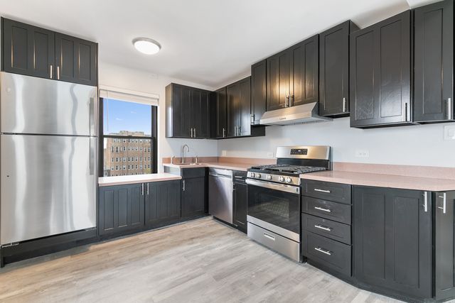 5858 N SHERIDAN Road 408, Chicago, IL 60660