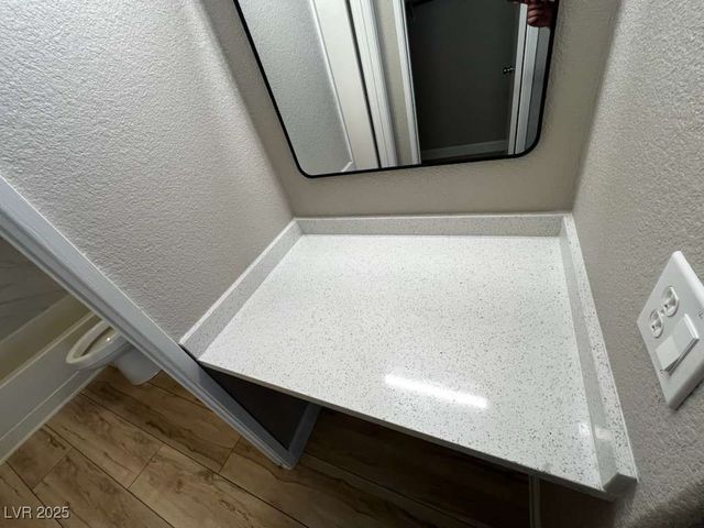 231 Mission Newport Lane 102, Las Vegas, NV 89107