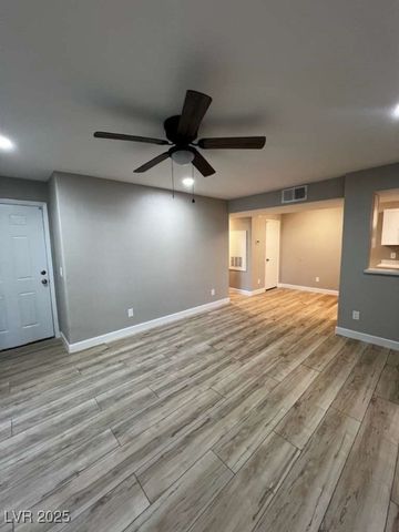 231 Mission Newport Lane 102, Las Vegas, NV 89107