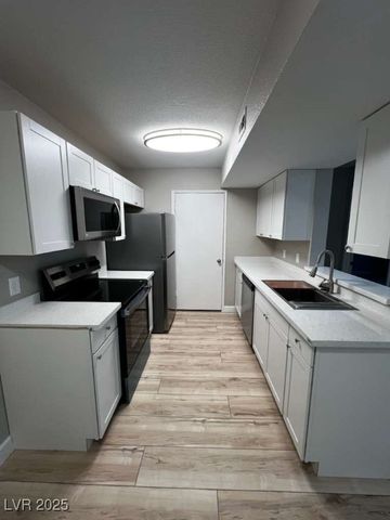 231 Mission Newport Lane 102, Las Vegas, NV 89107