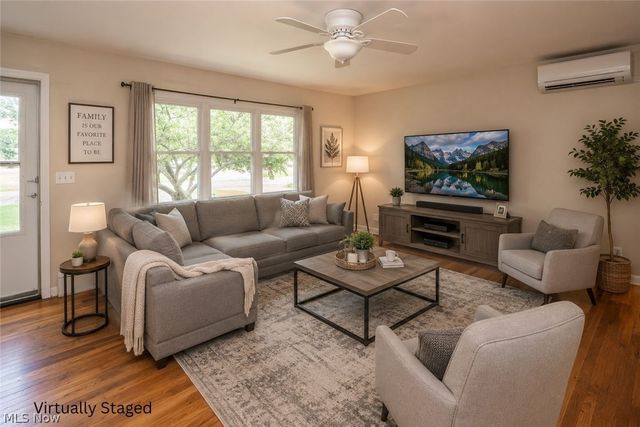 511 Taff Circle, Louisville, OH 44641