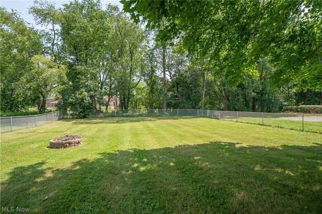 511 Taff Circle, Louisville, OH 44641