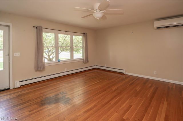 511 Taff Circle, Louisville, OH 44641