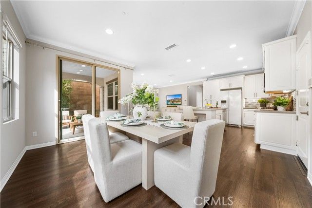 102 Yellow Pine, Irvine, CA 92618