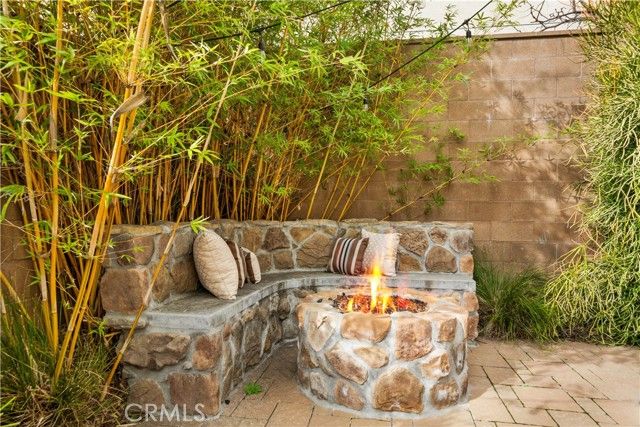 102 Yellow Pine, Irvine, CA 92618