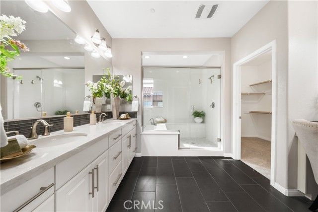 102 Yellow Pine, Irvine, CA 92618