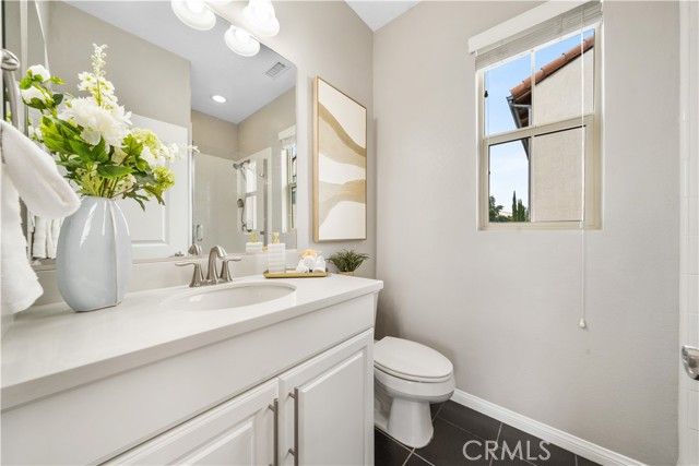 102 Yellow Pine, Irvine, CA 92618