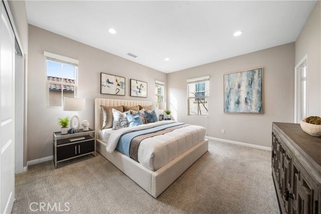 102 Yellow Pine, Irvine, CA 92618