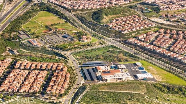 102 Yellow Pine, Irvine, CA 92618