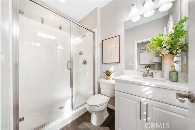 102 Yellow Pine, Irvine, CA 92618