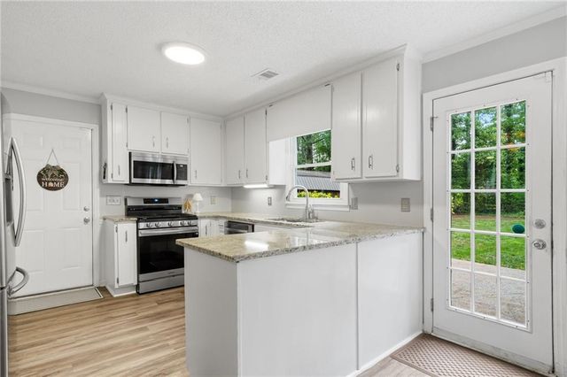 6043 Jonathan Trace, Canton, GA 30115