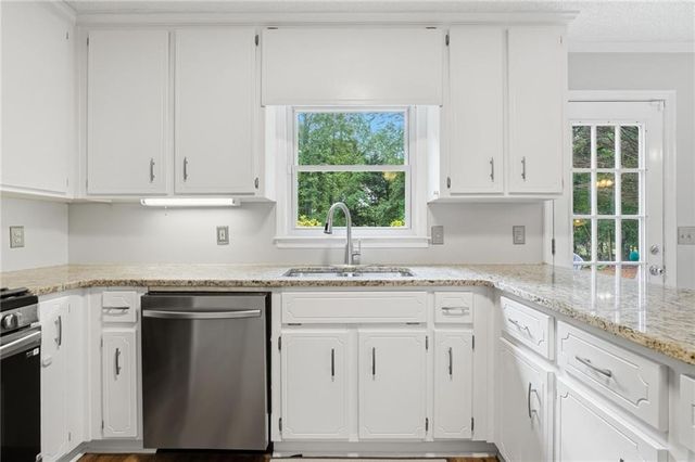 6043 Jonathan Trace, Canton, GA 30115