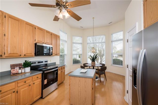 5035 Ocean WAY, Norfolk, VA 23518