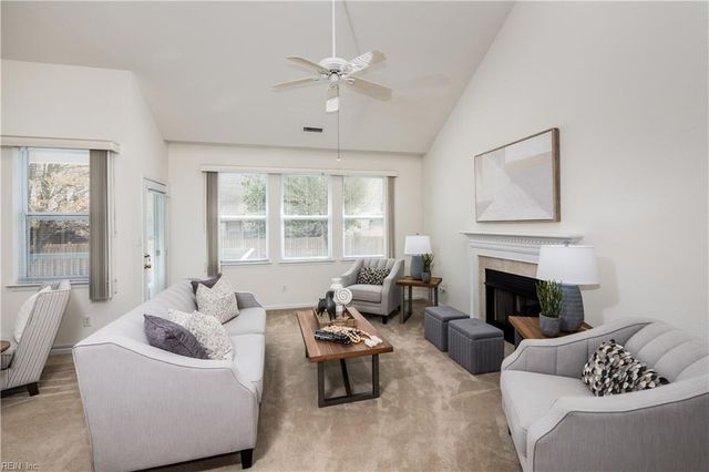 5035 Ocean WAY, Norfolk, VA 23518