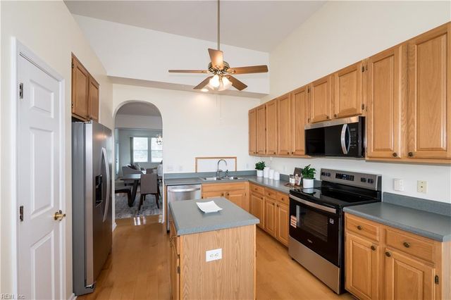 5035 Ocean WAY, Norfolk, VA 23518