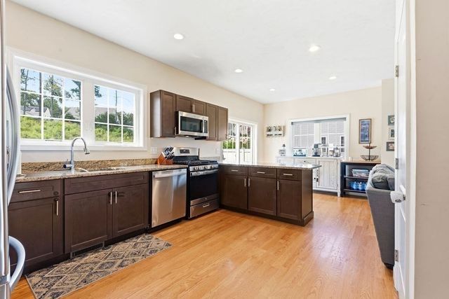 29 Tea Party Dr 29, Uxbridge, MA 01569