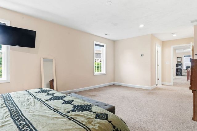 29 Tea Party Dr 29, Uxbridge, MA 01569