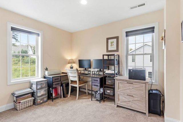 29 Tea Party Dr 29, Uxbridge, MA 01569