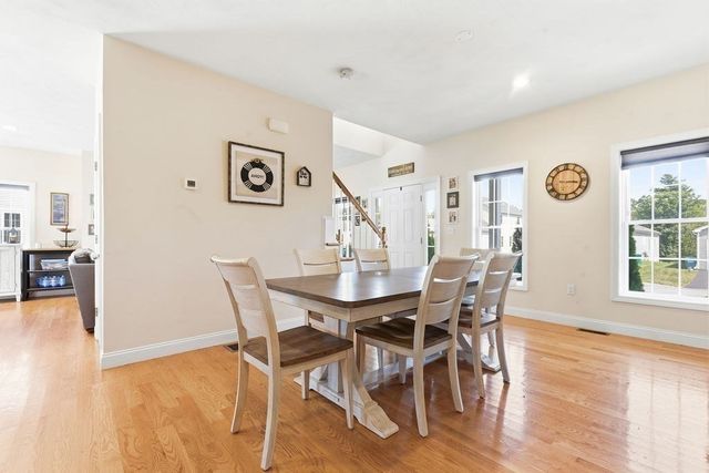 29 Tea Party Dr 29, Uxbridge, MA 01569
