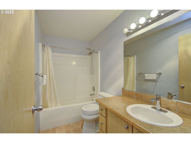 5313 Ne 66TH Ave B15, Vancouver, WA 98661