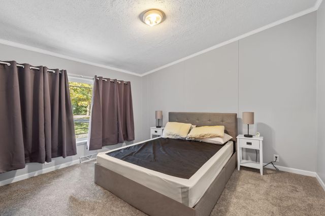 11155 West Drive, Demotte, IN 46310